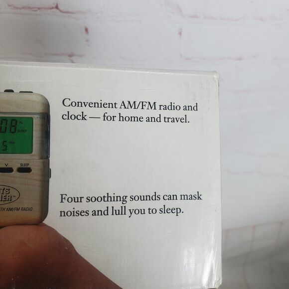 NIB Sports Soother 4 way Alarm with AM/FM Radio Sharper Image Design Home Travel - Picture 8 of 12
